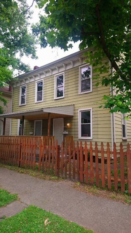 Foto del edificio - 822 Greenwood Ave