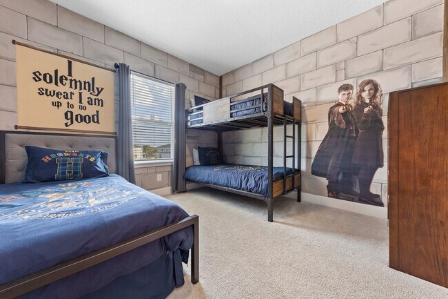 Foto del edificio - 7925 Putting Grn Wy
