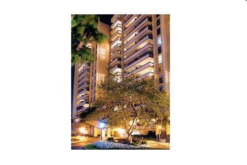 Building Photo - Forest Manor