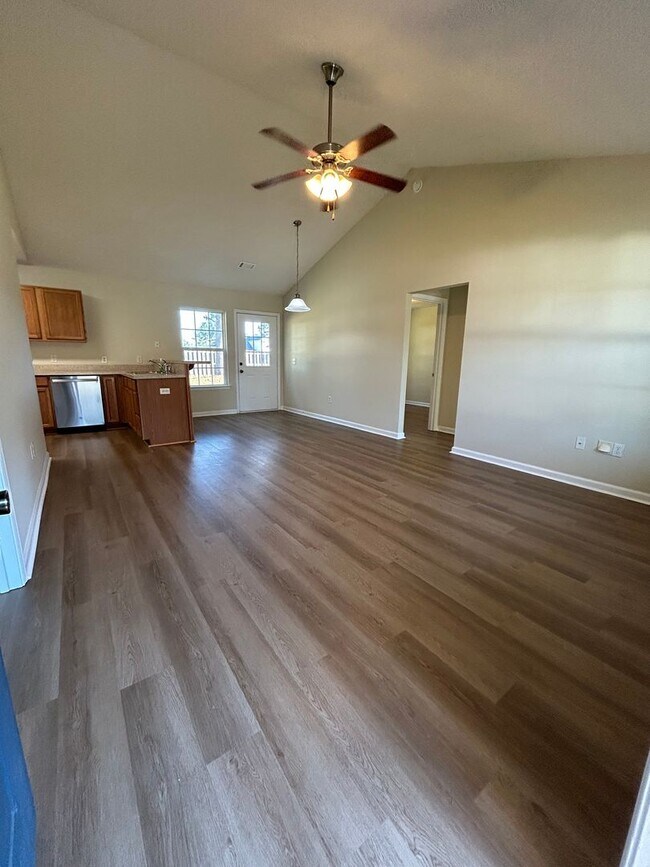Foto del edificio - Beautiful Ranch Home in Springfield