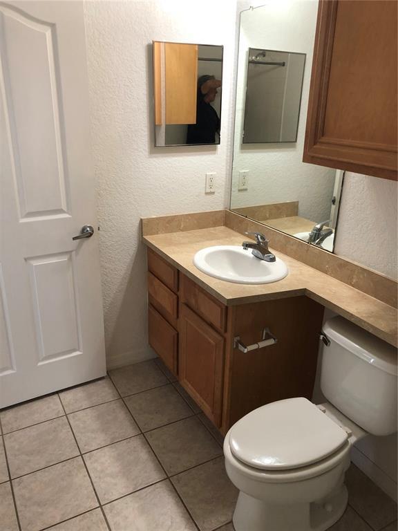 Foto del edificio - 6149 Metrowest Blvd