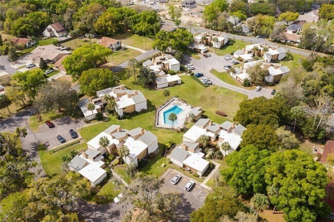 Foto del edificio - 1051 S Highland St
