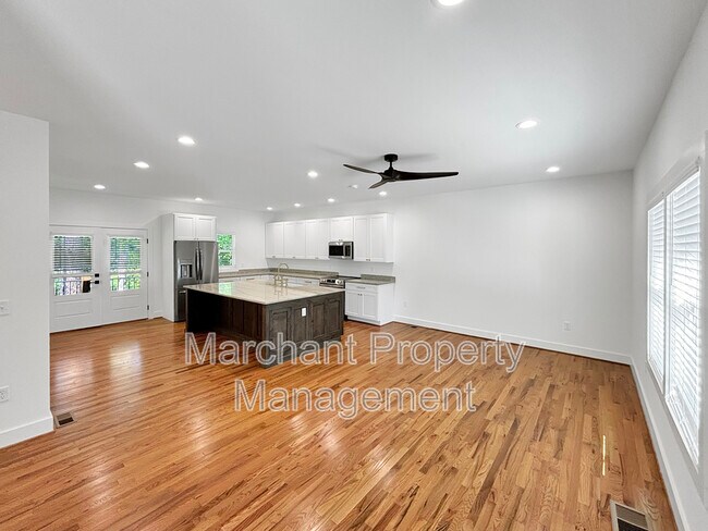 Foto del edificio - 3717 Greenpond Rd