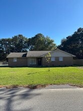 Building Photo - 855 Whatley St