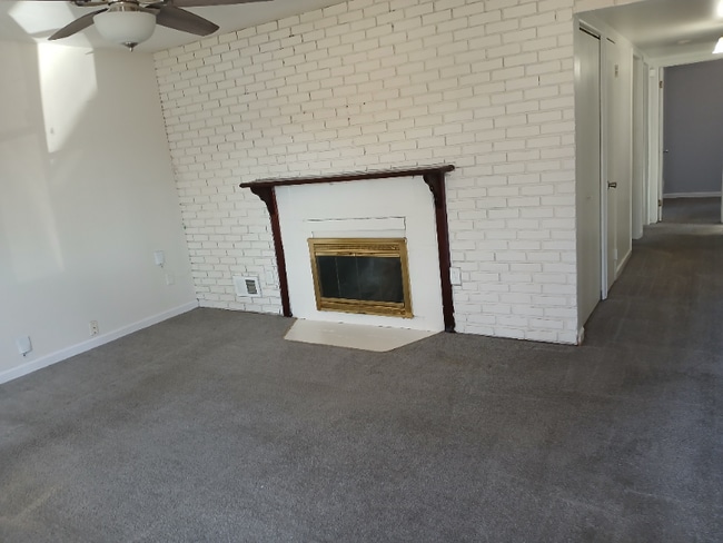 Building Photo - 5683 Gertrude St