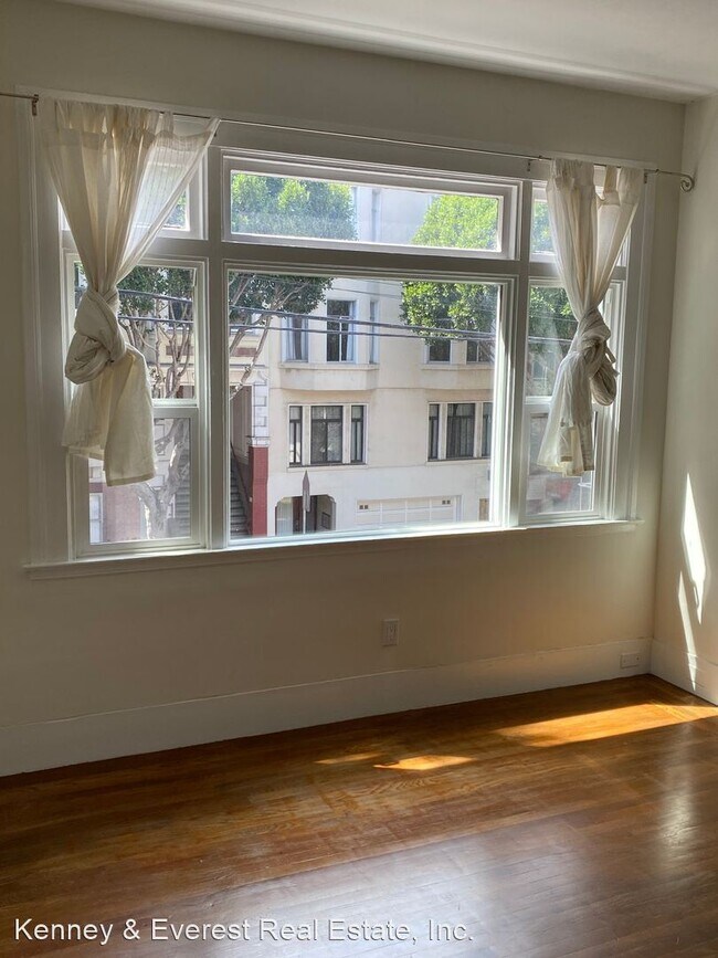 Building Photo - 1 br, 1 bath House - 1540 Hyde Street  #6