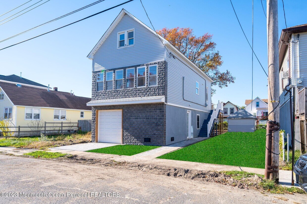 Foto principal - 25 Bayview Ave
