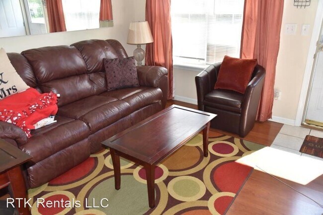 Foto del edificio - 2 br, 1 bath House - 503 Hunt Ave