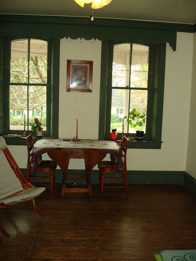 Foto del edificio - 2 br, 1 bath House - 489 LONG LANE