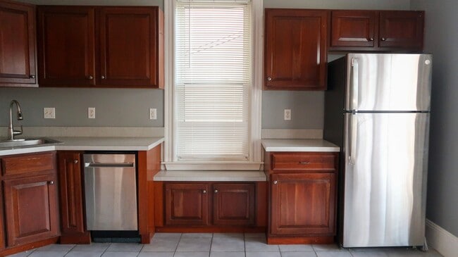 South Boston 3bed / 1bath available January 1 2026 - $3200 - South Boston 3bed / 1bath available January 1 2026 - $3200 House