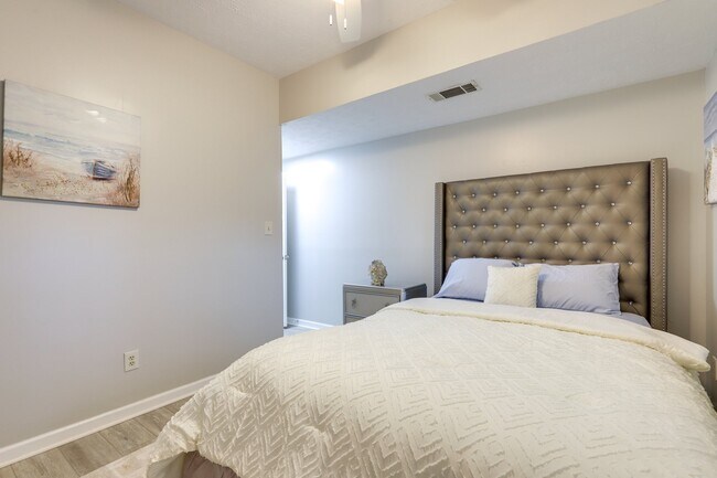 Foto del edificio - 390 Stoneridge Way