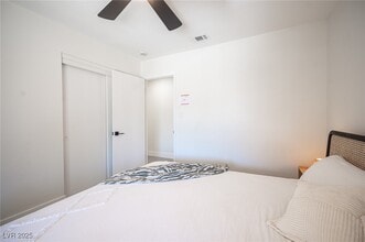 Building Photo - 6146 Peppermill Dr