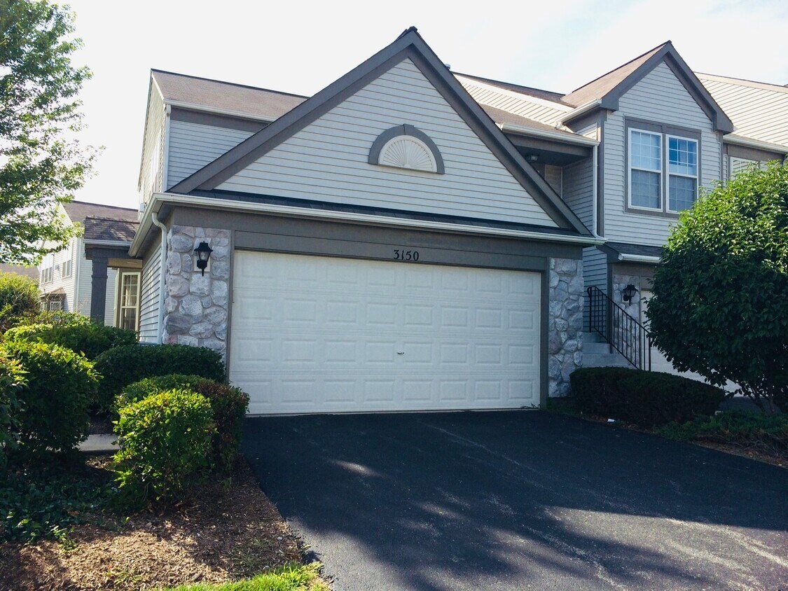 Foto principal - 3150 Ollerton Ave