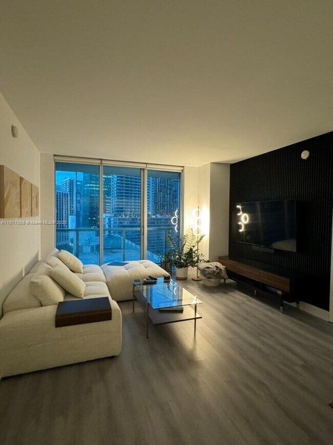 Foto del edificio - 500 Brickell Ave