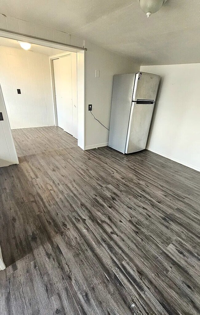 Foto del edificio - 2120 N Edison Terrace