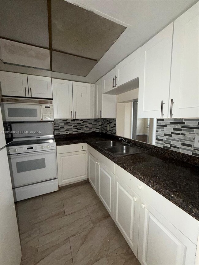 Foto del edificio - 7753 Tam Oshanter Blvd