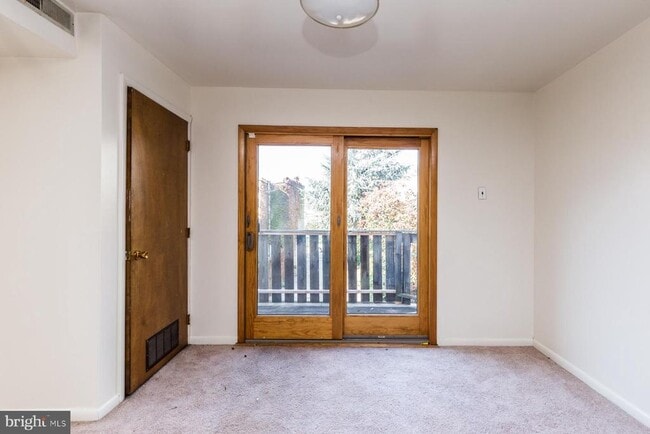 Building Photo - 540 N 4th St