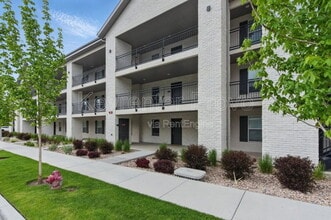 Building Photo - 64 W 600 N