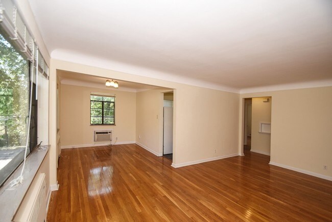 Foto del edificio - 6005 Dryden Ave