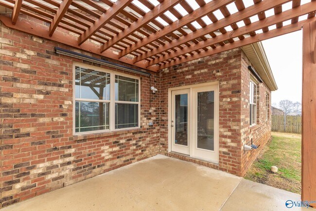 Building Photo - 134 Natalie Jane Dr