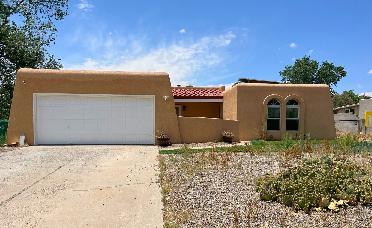 5218 Fairfax Dr NW, Albuquerque, NM 87114 House Rental in Albuquerque