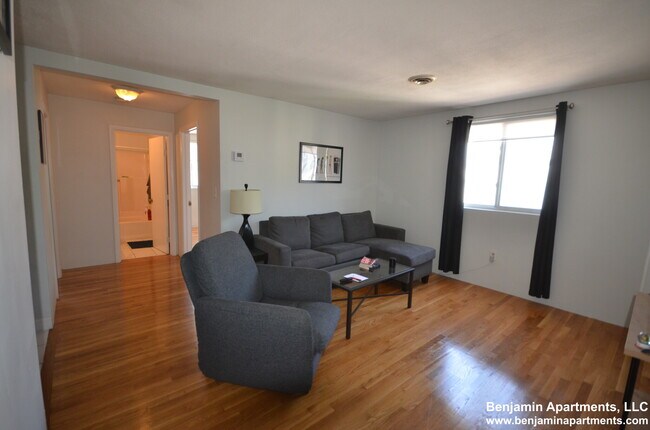 Foto del edificio - 373 Dorchester St