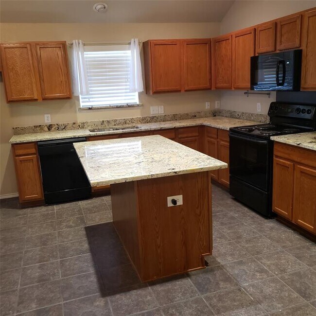 Building Photo - 14508 Logan Springs Dr
