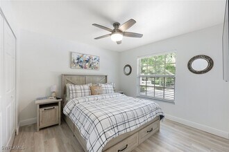 Building Photo - 824 Tanbark Dr