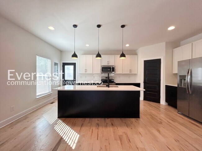 Foto del edificio - 427 Toney Rd