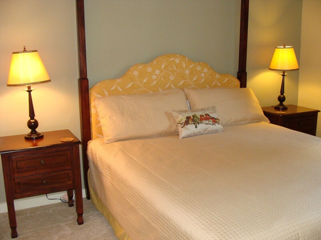 Primary Photo - 1-bedroom furnished condo with fenced courtyard