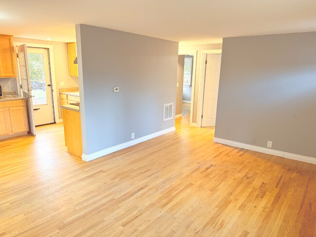 Foto del edificio - 831 Stuart St