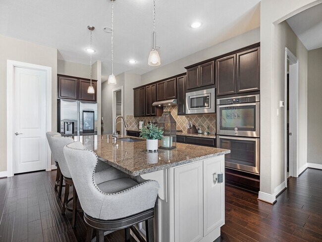 Foto del edificio - 24910 Meadowthorn Crest Ln