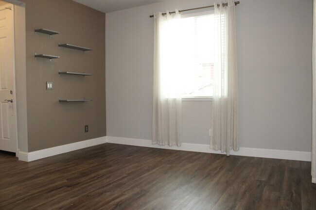 Foto del edificio - 207 Rochdale St