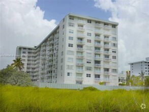 Building Photo - 401 Ocean Dr