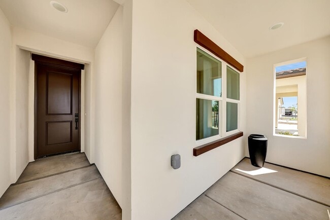 Building Photo - 2162 W Solo Wy