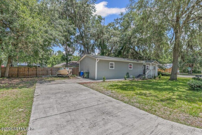 Foto del edificio - 600 Lemon St