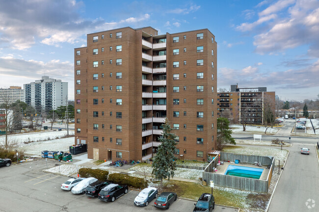 Photo du bâtiment - Linwood Apartment