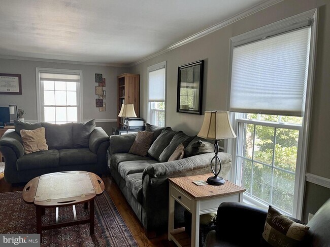 Foto del edificio - 4209 Pickering Pl