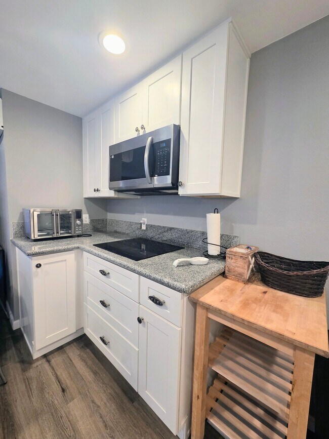 Foto del edificio - 248 Bluefield Ave