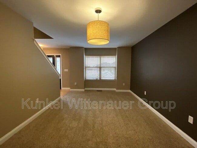 Foto del edificio - 2711 London Ln