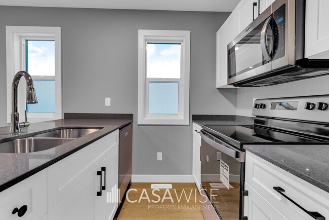 Photo du bâtiment - 6712 Alpha Blvd