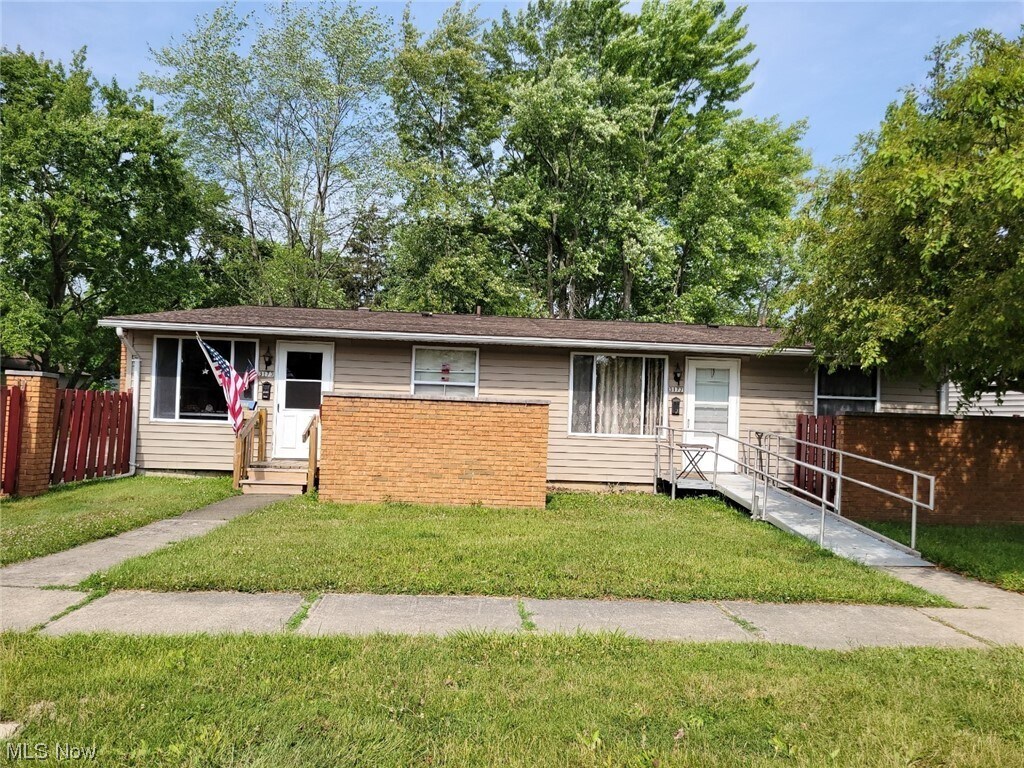 3173 Nottingham St NW Unit 3177, Warren, OH 44485 Room for Rent in