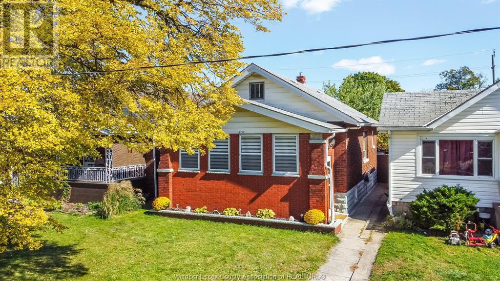 Primary Photo - 1832 Gladstone Ave
