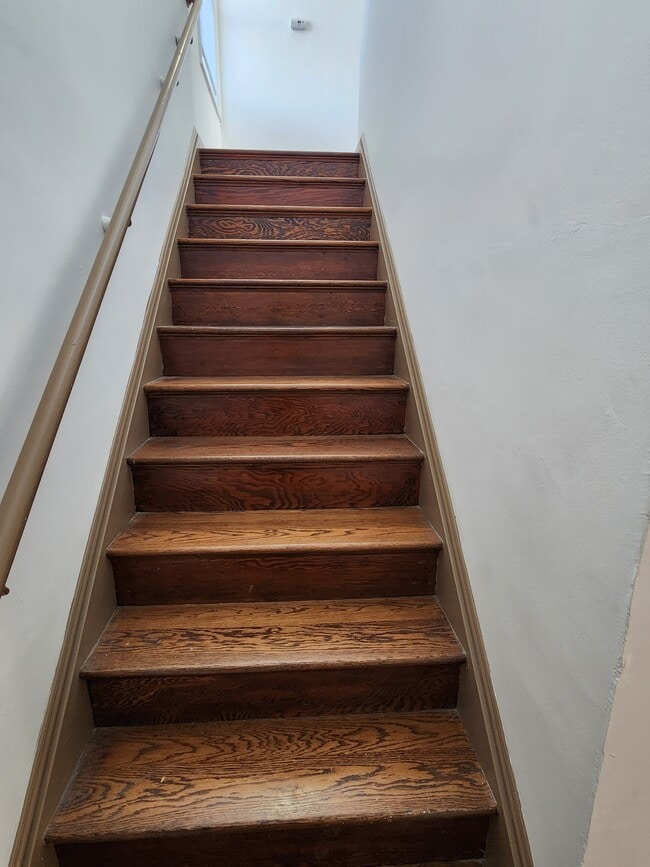 Photo - 1570 Palou Ave Townhome