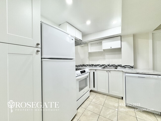 Building Photo - Bright 1-Bedroom Apartment with 2 Parking Spaces in Ajax