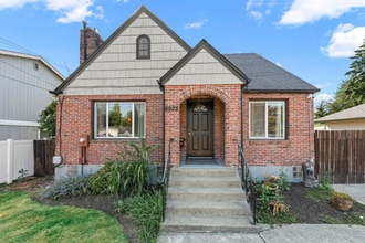 Building Photo - 6928 E I St