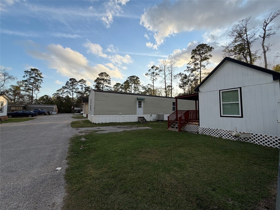 Foto del edificio - 3510 Fox Dr