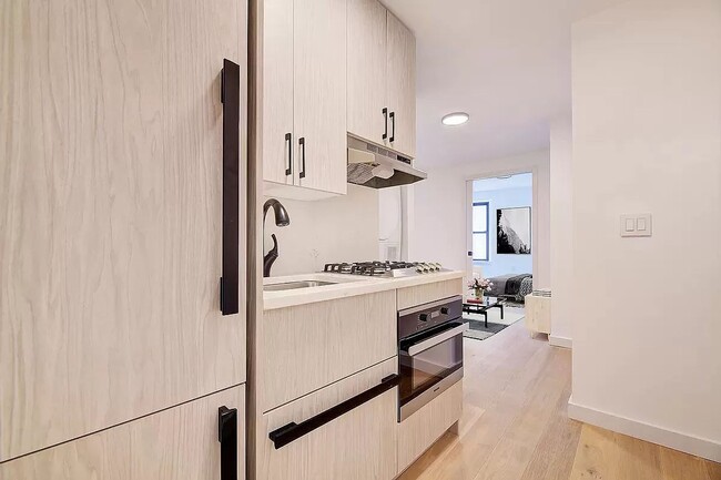 Building Photo - 51 Spring Street