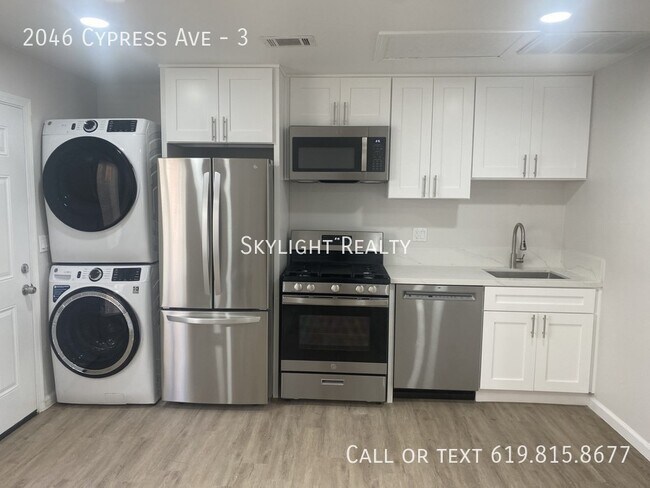 Foto del edificio - 2046 Cypress Ave.