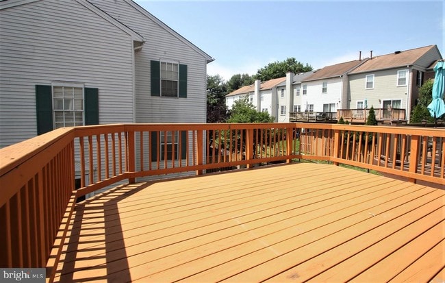 Building Photo - 103 Lazy Hollow Dr